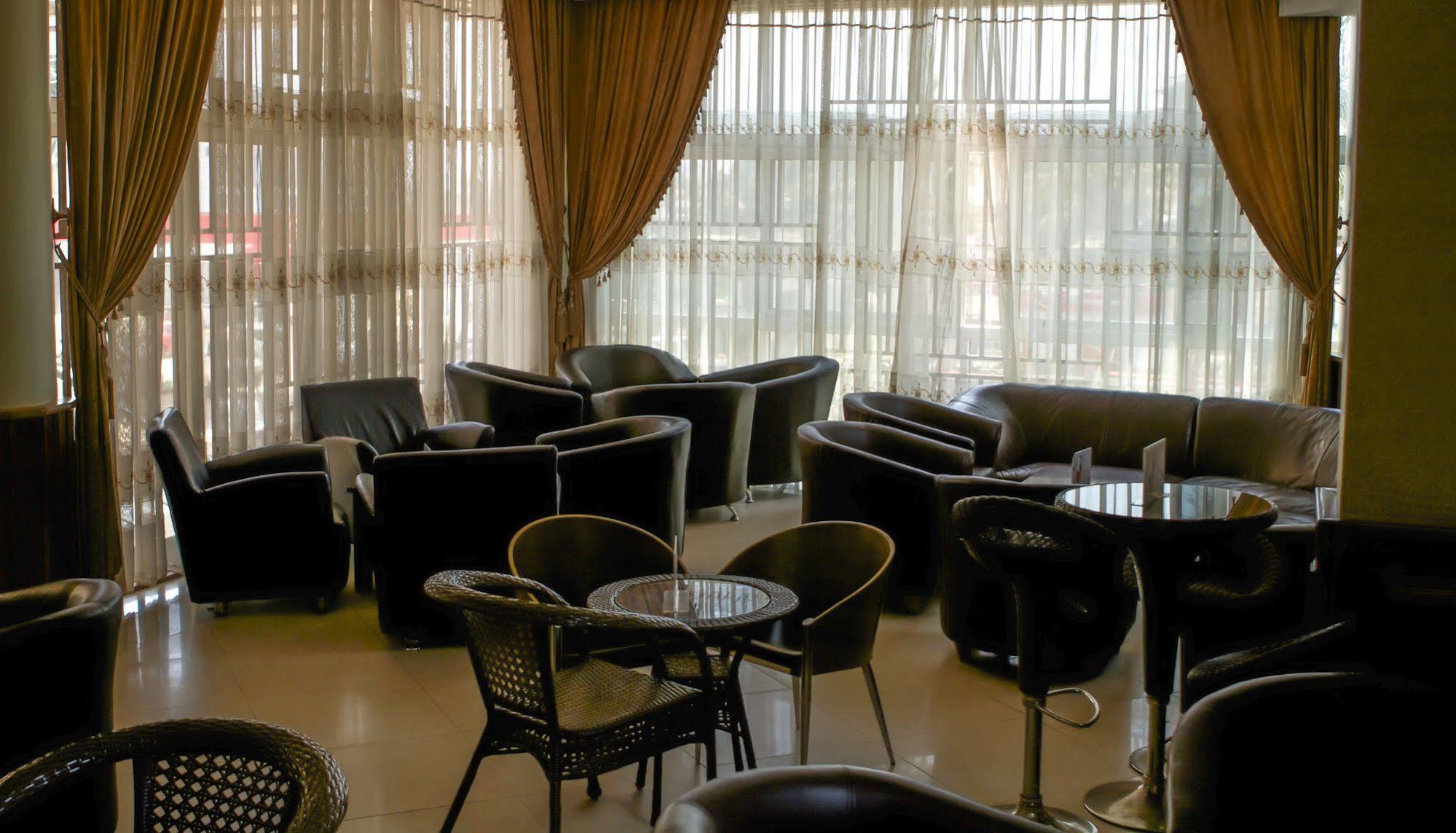 Hotel Sojovalo Kampala Exterior foto